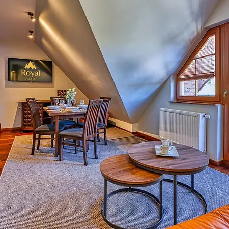 Lola - Najblizej Wyciagu - By Royal Aparts شقة شكلارسكا بوريبا