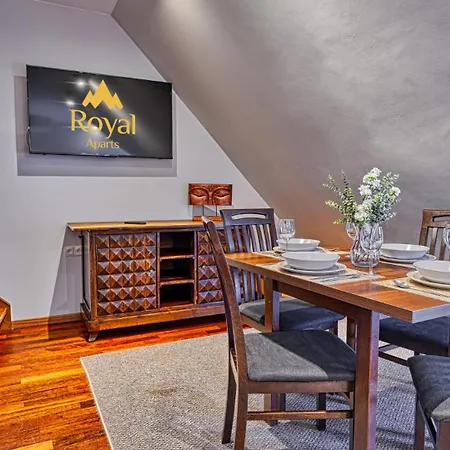 Lola - Najblizej Wyciagu - By Royal Aparts شقة