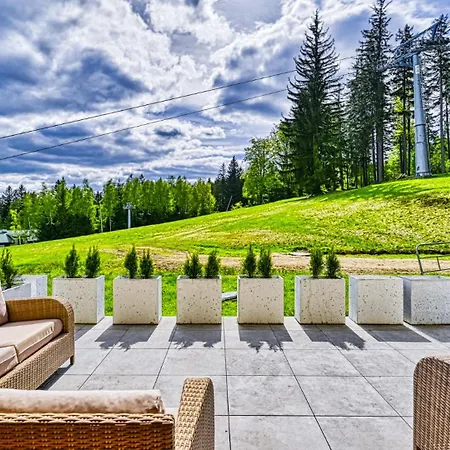 Lola - Najblizej Wyciagu - By Royal Aparts شكلارسكا بوريبا