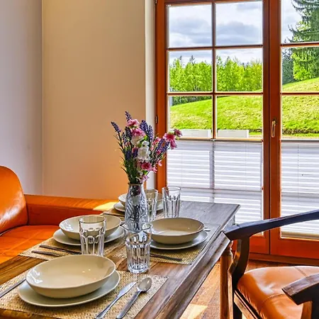 Lola - Najblizej Wyciagu - By Royal Aparts * شكلارسكا بوريبا